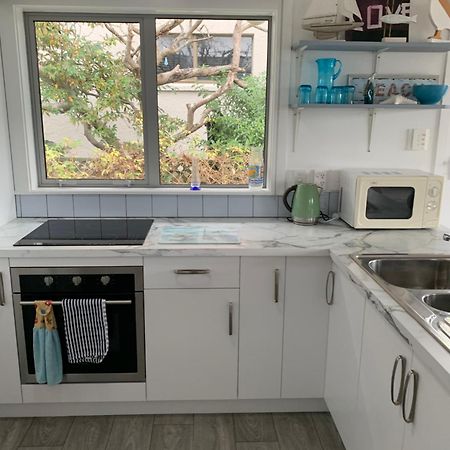 Beach Cottage - A Cosy Beach Cottage Charmer Riverton Extérieur photo